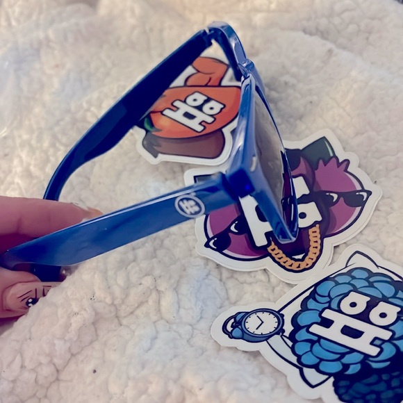Haha swag pair of navy blue sunglasses three lanyard pins and three stickers - Picture 2 of 4